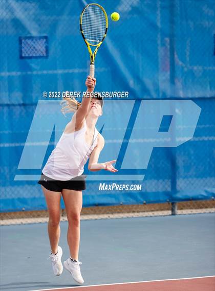 Thumbnail 2 in Cherry Creek Invitational photogallery.