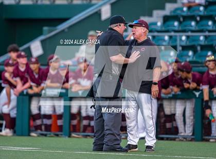 Thumbnail 3 in Calallen vs Liberty-Eylau (UIL 4A baseball Final) photogallery.