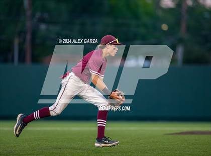 Thumbnail 3 in Calallen vs Liberty-Eylau (UIL 4A baseball Final) photogallery.