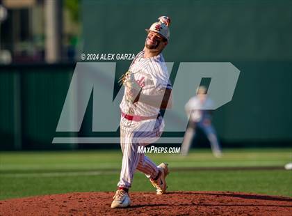 Thumbnail 3 in Calallen vs Liberty-Eylau (UIL 4A baseball Final) photogallery.
