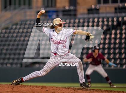 Thumbnail 1 in Calallen vs Liberty-Eylau (UIL 4A baseball Final) photogallery.