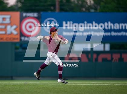 Thumbnail 1 in Calallen vs Liberty-Eylau (UIL 4A baseball Final) photogallery.