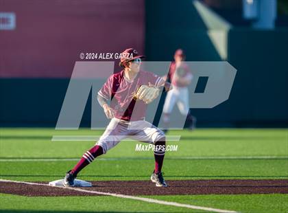 Thumbnail 3 in Calallen vs Liberty-Eylau (UIL 4A baseball Final) photogallery.