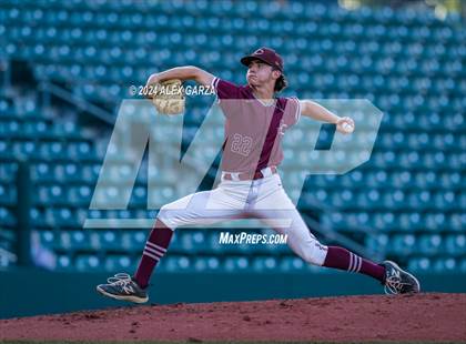 Thumbnail 2 in Calallen vs Liberty-Eylau (UIL 4A baseball Final) photogallery.