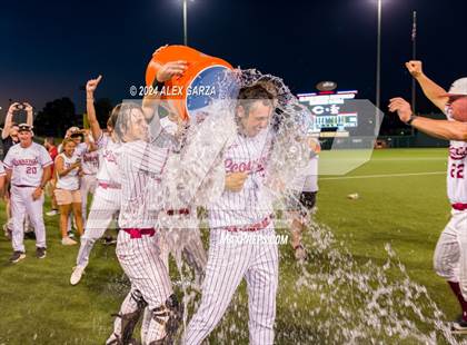 Thumbnail 2 in Calallen vs Liberty-Eylau (UIL 4A baseball Final) photogallery.