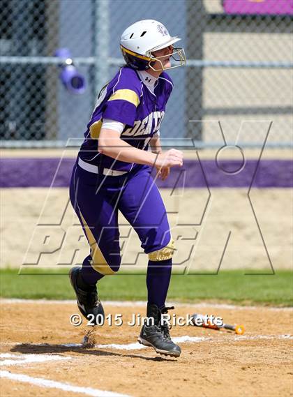 Thumbnail 3 in Bell [L. D.] vs Denton (Sade Lowery Tournament) photogallery.