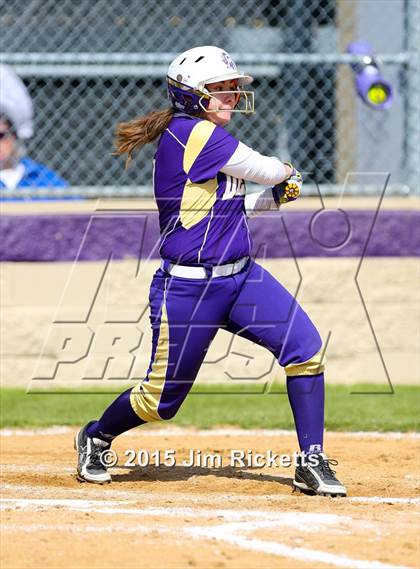 Thumbnail 3 in Bell [L. D.] vs Denton (Sade Lowery Tournament) photogallery.
