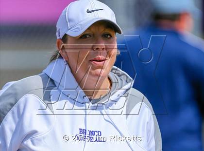 Thumbnail 1 in Bell [L. D.] vs Denton (Sade Lowery Tournament) photogallery.