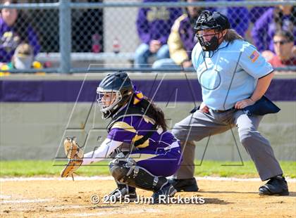 Thumbnail 1 in Bell [L. D.] vs Denton (Sade Lowery Tournament) photogallery.