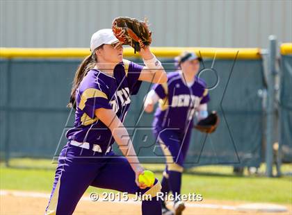 Thumbnail 2 in Bell [L. D.] vs Denton (Sade Lowery Tournament) photogallery.