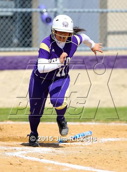 Thumbnail 1 in Bell [L. D.] vs Denton (Sade Lowery Tournament) photogallery.