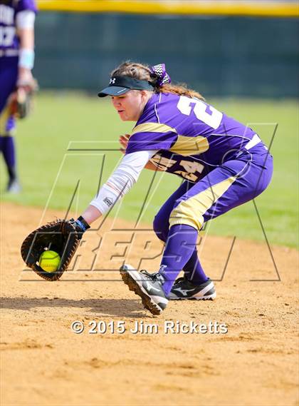 Thumbnail 2 in Bell [L. D.] vs Denton (Sade Lowery Tournament) photogallery.