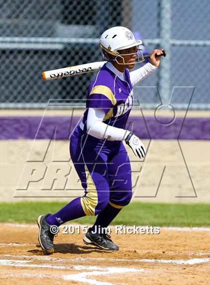 Thumbnail 2 in Bell [L. D.] vs Denton (Sade Lowery Tournament) photogallery.