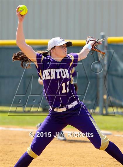 Thumbnail 1 in Bell [L. D.] vs Denton (Sade Lowery Tournament) photogallery.