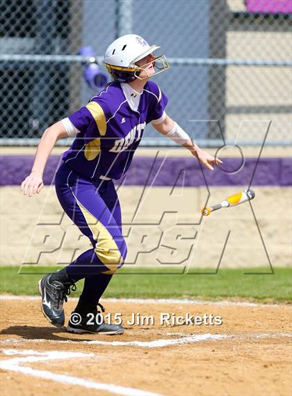 Thumbnail 2 in Bell [L. D.] vs Denton (Sade Lowery Tournament) photogallery.