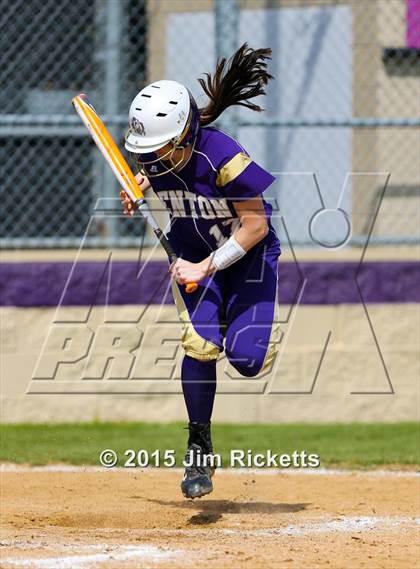 Thumbnail 1 in Bell [L. D.] vs Denton (Sade Lowery Tournament) photogallery.