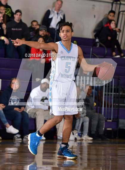 Thumbnail 3 in Pleasant Grove vs. Clovis North (St. Hope Elite Classic) photogallery.