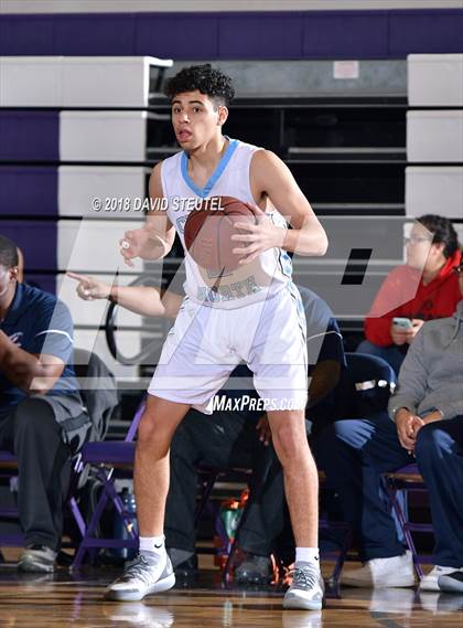 Thumbnail 2 in Pleasant Grove vs. Clovis North (St. Hope Elite Classic) photogallery.
