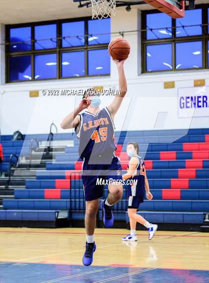 Thumbnail 1 in JV: Great Neck South @ MacArthur photogallery.