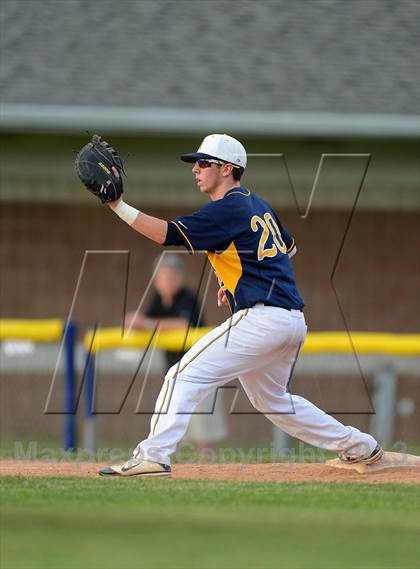 Thumbnail 1 in Sutherland vs. Greece Arcadia (NYSPHSAA Section V Class-A Final) photogallery.