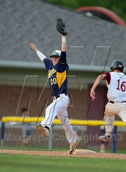 Thumbnail 3 in Sutherland vs. Greece Arcadia (NYSPHSAA Section V Class-A Final) photogallery.