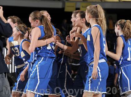 Thumbnail 2 in Agoura vs. Gahr (CIF-SS 3AAA Final) photogallery.