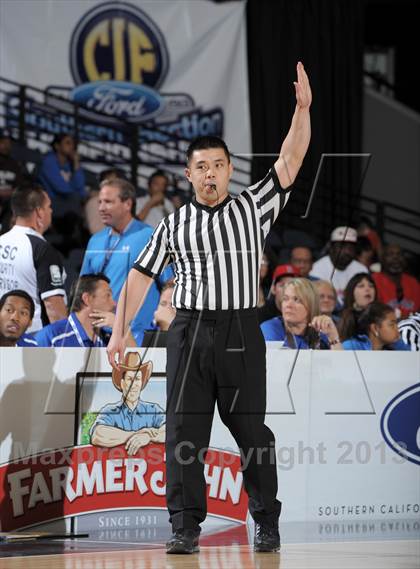 Thumbnail 2 in Agoura vs. Gahr (CIF-SS 3AAA Final) photogallery.