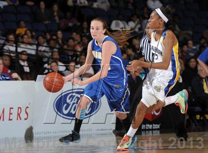 Thumbnail 1 in Agoura vs. Gahr (CIF-SS 3AAA Final) photogallery.