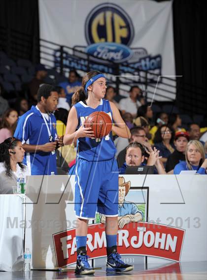 Thumbnail 3 in Agoura vs. Gahr (CIF-SS 3AAA Final) photogallery.