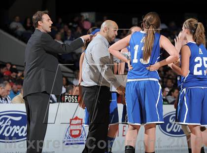Thumbnail 2 in Agoura vs. Gahr (CIF-SS 3AAA Final) photogallery.