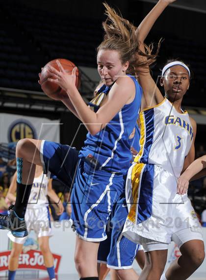 Thumbnail 1 in Agoura vs. Gahr (CIF-SS 3AAA Final) photogallery.