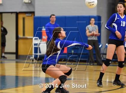 Thumbnail 3 in Glastonbury @ Fairfield Ludlowe (CIAC Class LL 2nd Round) photogallery.