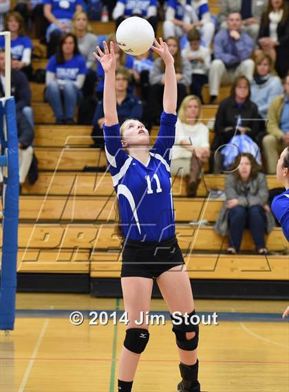 Thumbnail 3 in Glastonbury @ Fairfield Ludlowe (CIAC Class LL 2nd Round) photogallery.