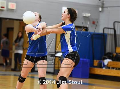 Thumbnail 1 in Glastonbury @ Fairfield Ludlowe (CIAC Class LL 2nd Round) photogallery.