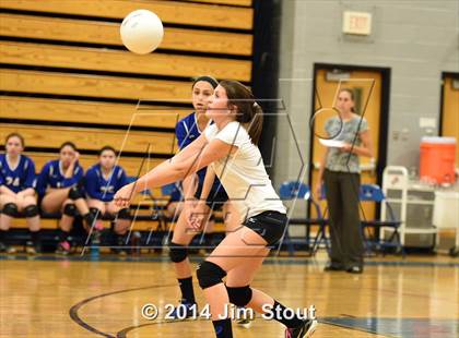 Thumbnail 3 in Glastonbury @ Fairfield Ludlowe (CIAC Class LL 2nd Round) photogallery.