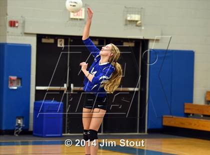 Thumbnail 2 in Glastonbury @ Fairfield Ludlowe (CIAC Class LL 2nd Round) photogallery.