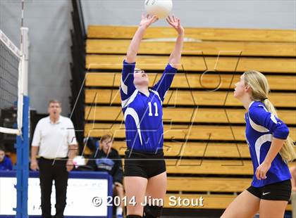Thumbnail 2 in Glastonbury @ Fairfield Ludlowe (CIAC Class LL 2nd Round) photogallery.