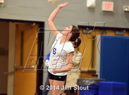Thumbnail 2 in Glastonbury @ Fairfield Ludlowe (CIAC Class LL 2nd Round) photogallery.