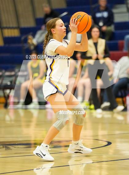 Thumbnail 1 in Pueblo County vs Littleton (Dakota Ridge Varsity Tournament) photogallery.