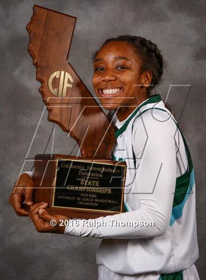 Thumbnail 1 in Sacred Heart Cathedral Preparatory (CIF State D3 Award Photos) photogallery.