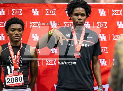 Thumbnail 2 in Carl Lewis Invitational (Awards) photogallery.