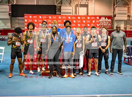 Thumbnail 3 in Carl Lewis Invitational (Awards) photogallery.
