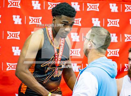 Thumbnail 3 in Carl Lewis Invitational (Awards) photogallery.