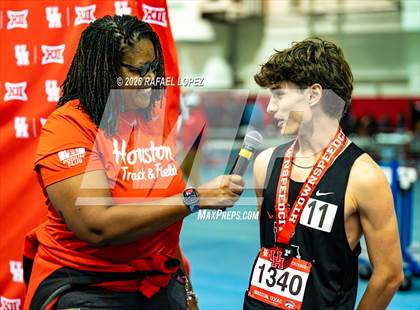 Thumbnail 3 in Carl Lewis Invitational (Awards) photogallery.