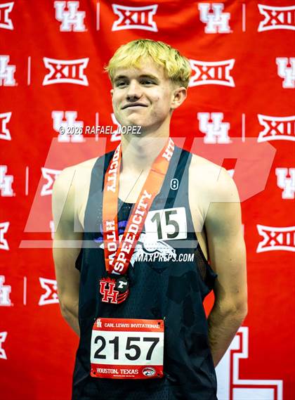 Thumbnail 3 in Carl Lewis Invitational (Awards) photogallery.