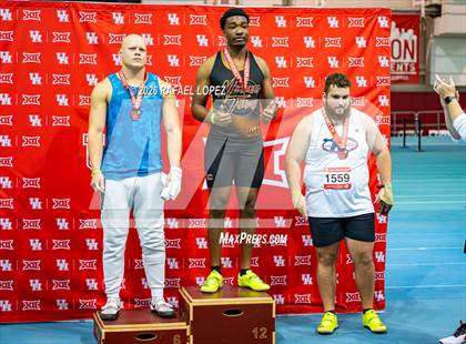 Thumbnail 2 in Carl Lewis Invitational (Awards) photogallery.