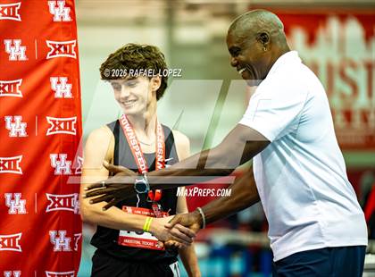 Thumbnail 1 in Carl Lewis Invitational (Awards) photogallery.