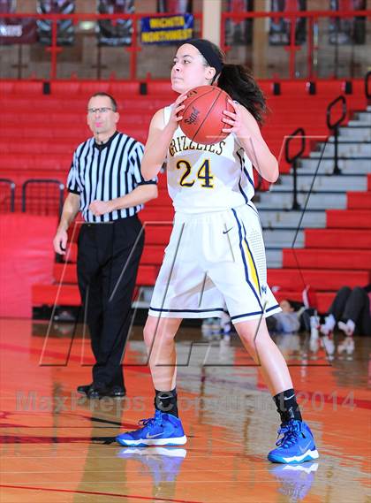 Thumbnail 1 in Northwest vs Olathe East (Mid America Classic 5th place) photogallery.