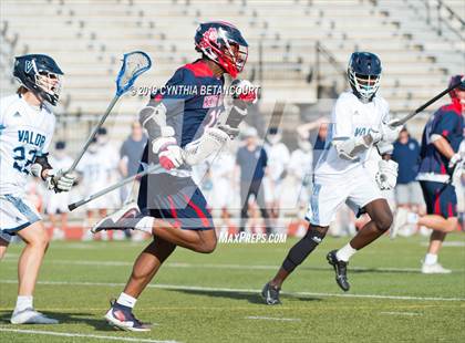Thumbnail 3 in Valor Christian vs Kent Denver (CHSAA 5A Semifinal) photogallery.