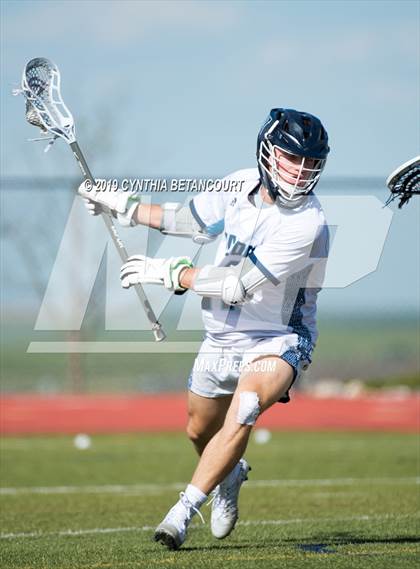 Thumbnail 1 in Valor Christian vs Kent Denver (CHSAA 5A Semifinal) photogallery.